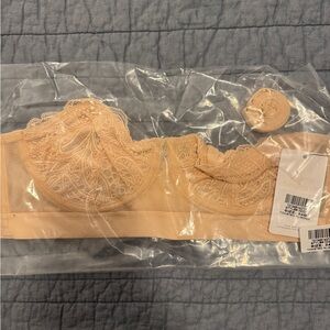 Lively Lace Nude Bra NWT